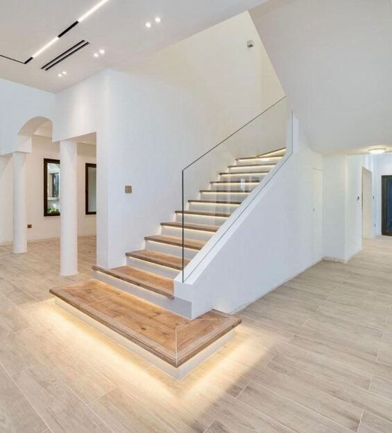 WhatsApp Image 2025-12-05 at 11.57.04 (1)